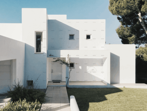 demo-attachment-775-pixasquare-622732-unsplash-1